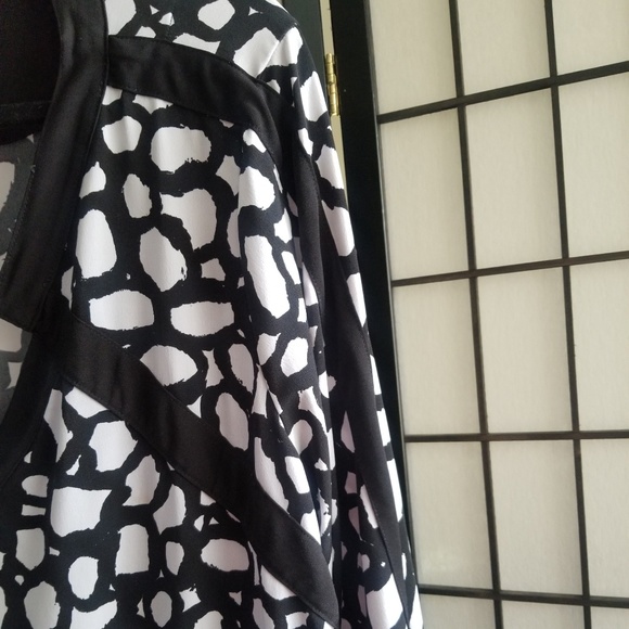 Avenue black and white tunic size 26/28 - Picture 7 of 8